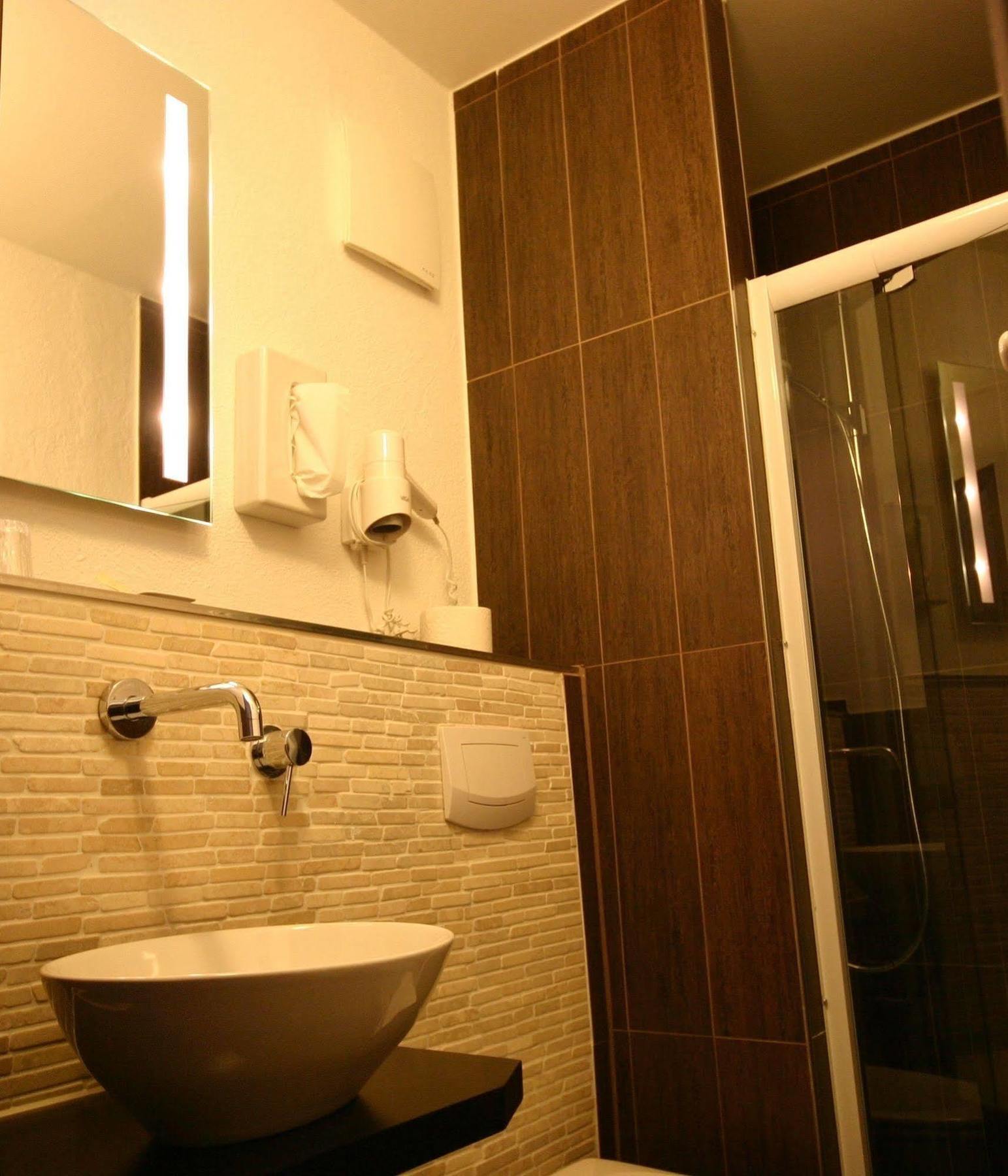 Hotel Augsburg Langemarck Екстер'єр фото