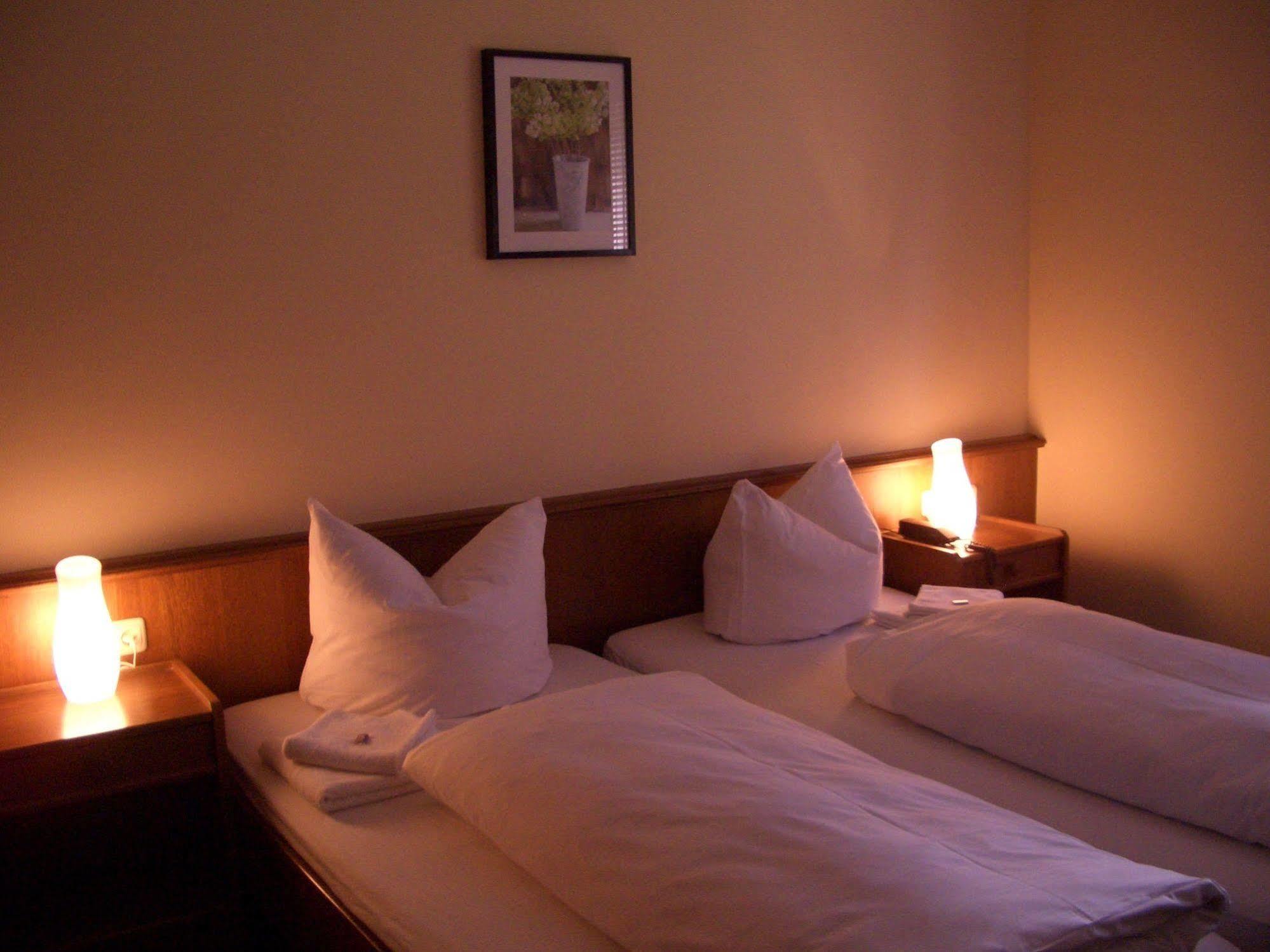 Hotel Augsburg Langemarck Екстер'єр фото